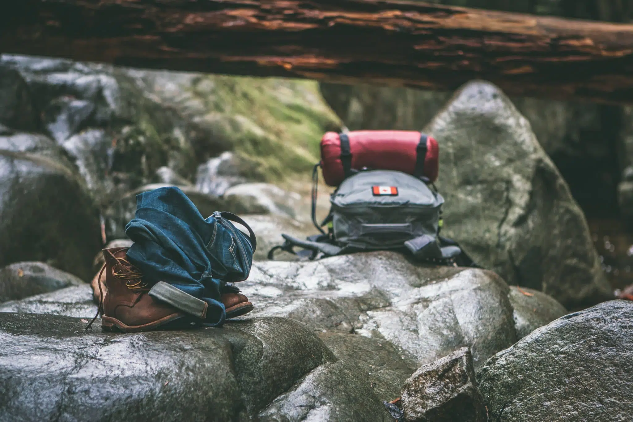 10 Essentials for Day Hiking
